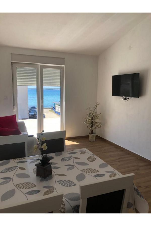 Beach Front Paradise Apartment Sukošan Extérieur photo