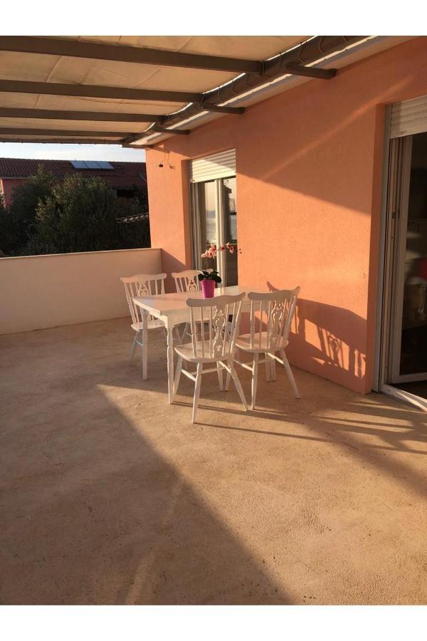Beach Front Paradise Apartment Sukošan Extérieur photo
