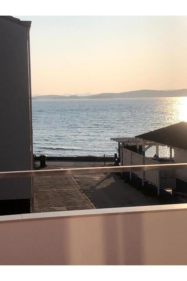Beach Front Paradise Apartment Sukošan Extérieur photo