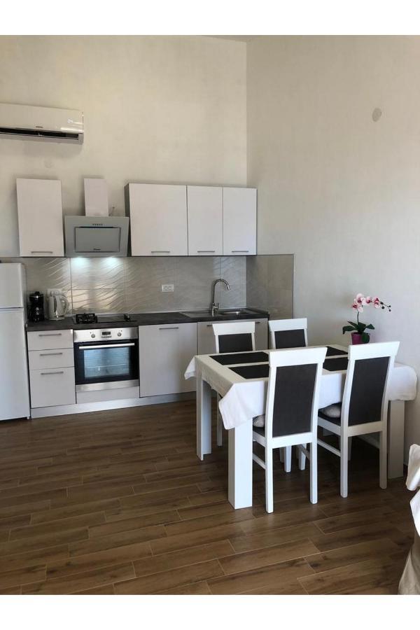 Beach Front Paradise Apartment Sukošan Extérieur photo